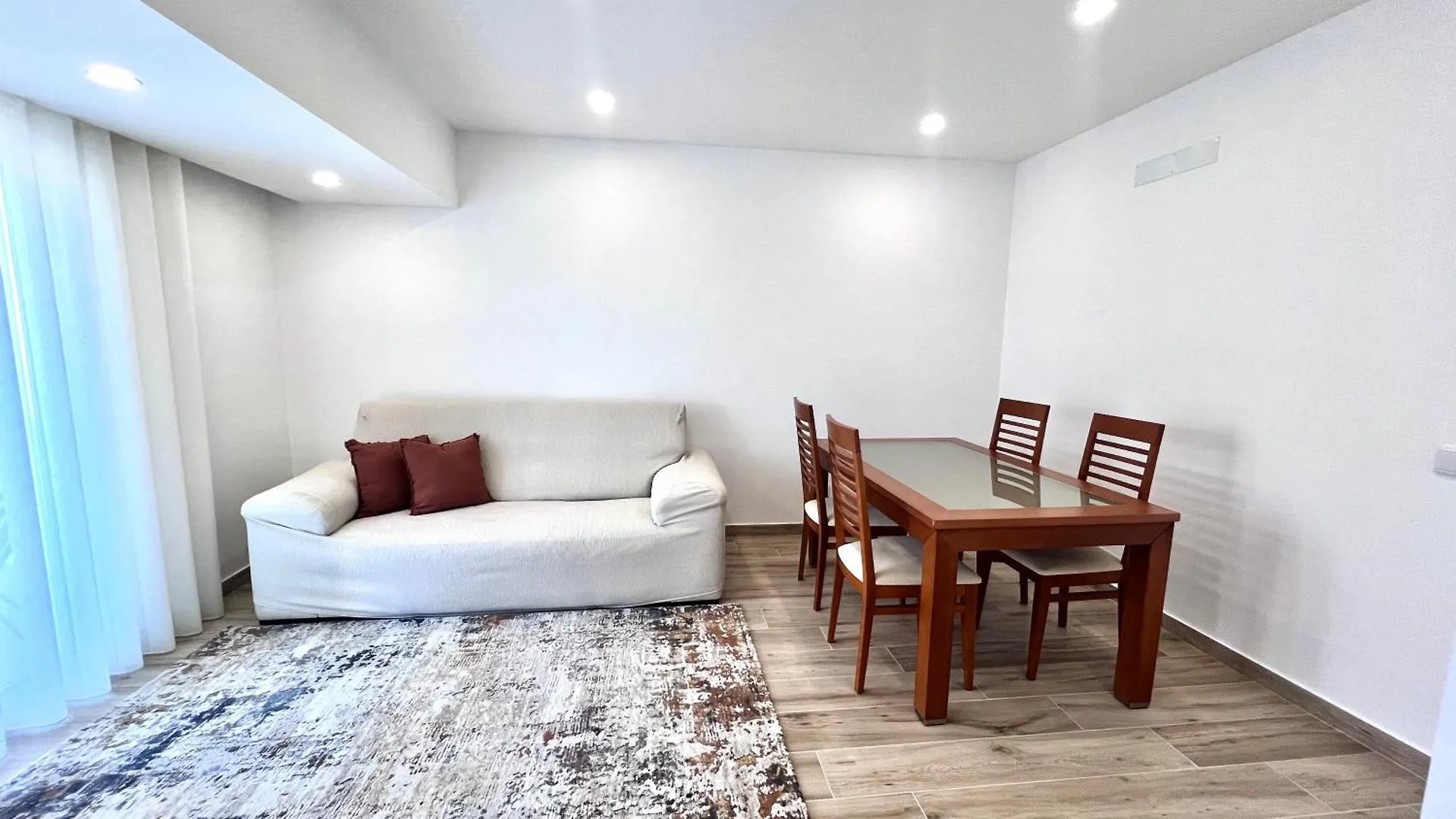 The Cate House - Casa Renovada A 3 Minutos Do Centro Historico Villa Lagos Holiday home